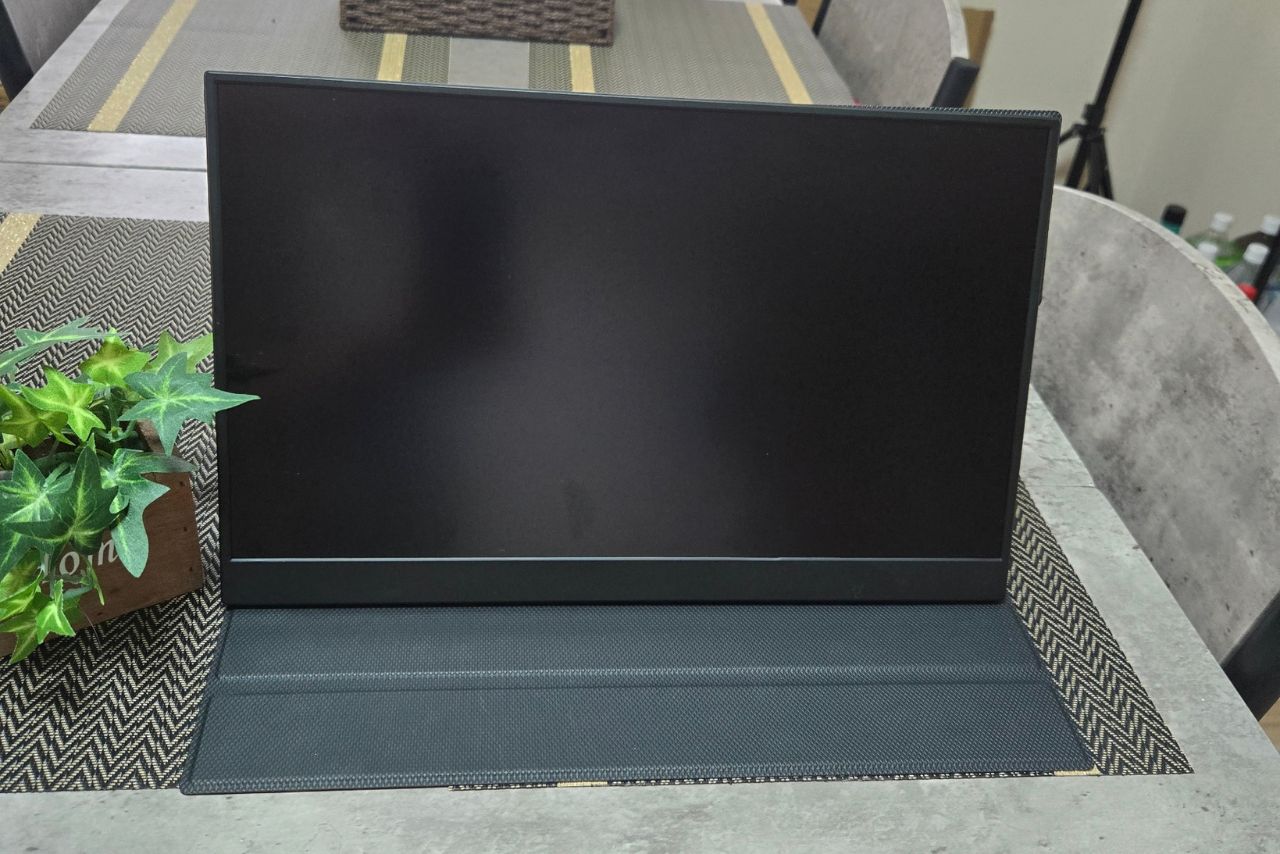 You are currently viewing Keeptime Mobile Monitor 15.6-Inch Mobile Monitor Review: A Lightweight Powerhouse for Work and Play
